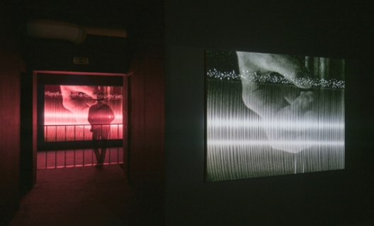 Vue de l’exposition A Personal Sonic Geology, frac île-de-france, le plateau, Paris, 2015 © Mathieu Copeland & Philippe Decrauzat Photo : Martin Argyroglo Vue de l’exposition A Personal Sonic Geology, frac île-de-france, le plateau, Paris, 2015 © Mathieu Copeland & Philippe Decrauzat Photo : Martin Argyroglo