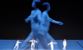 Dance, Lucinda Childs © Sally Cohn